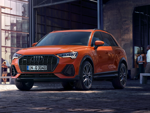 AUDI Q3 